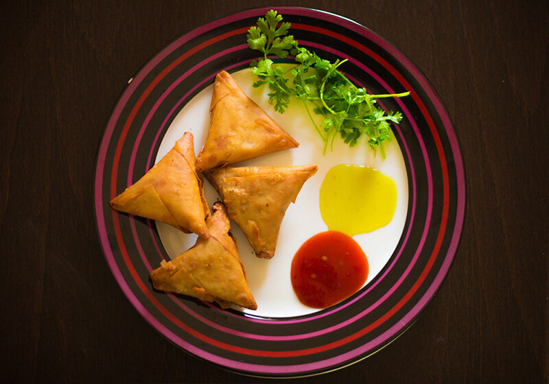 hyderabadi-biryani-chicken-samosa