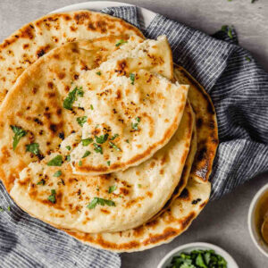 hyderabadi-biryani-garlic-naan