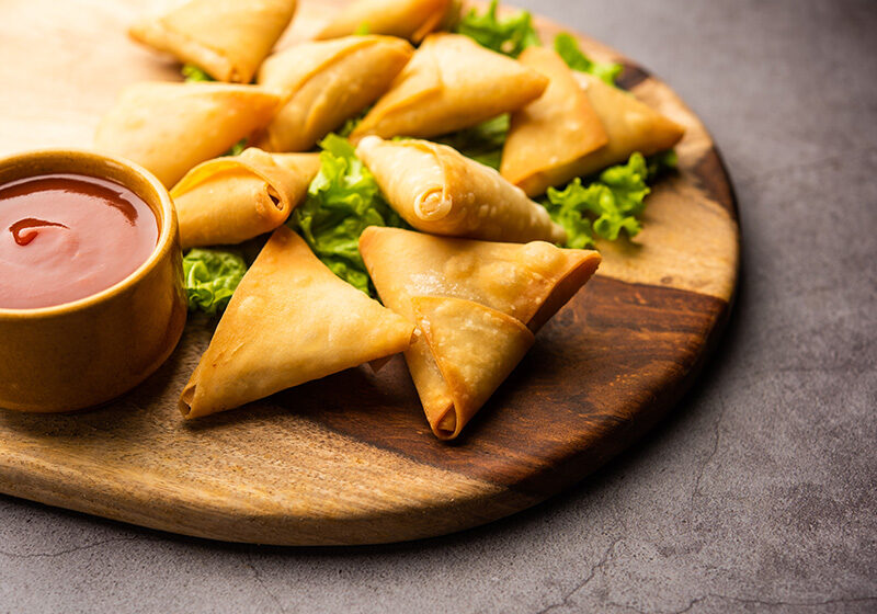 hyderabadi-biryani-vegetable-samosa